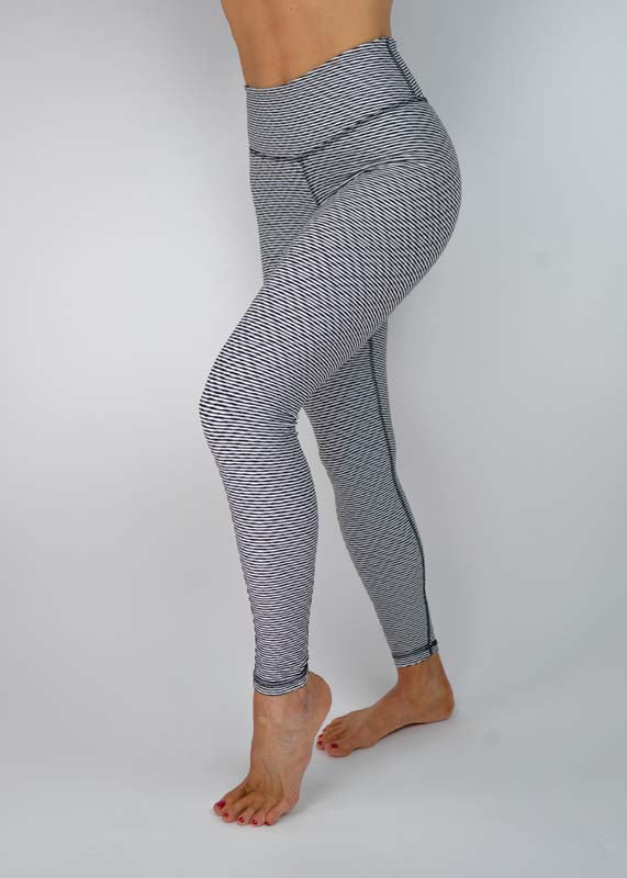 womens-reversible-legging-black-white